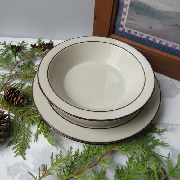 Stoneware 2 Salad Plates & 1 Bowl by Carla, Japan - Picture 6 of 9